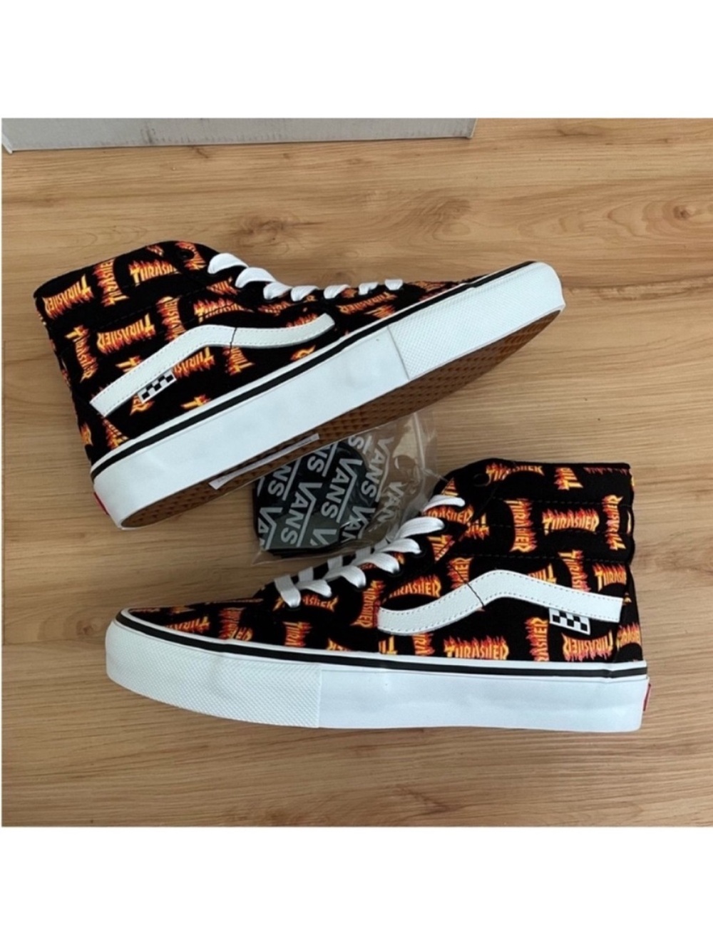 Vans Thrasher x Vans Sk8-hi
'Black Yellow' VNOA5FCCBML
Women Size 9.5 US